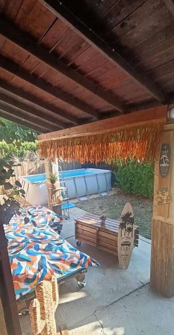 Gîte pour 4 personnes, avec jardin ainsi que piscine et bassin pour enfant à Morières-lès-Avignon
