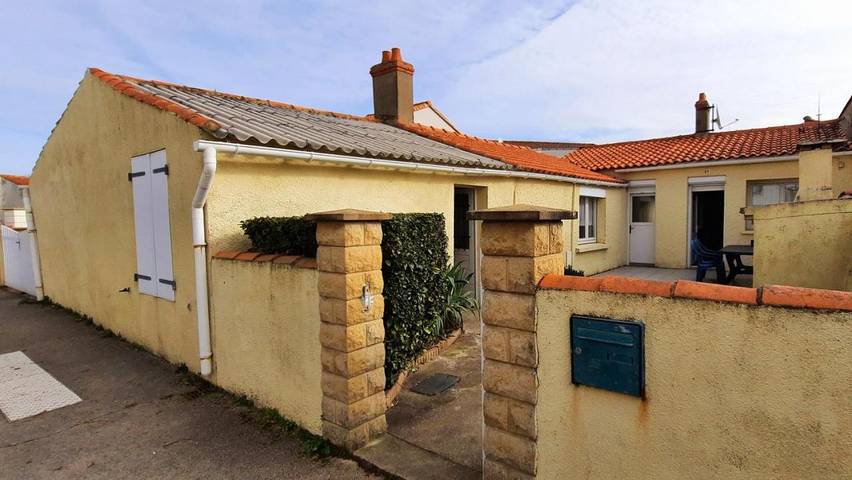 Gîte pour 5 personnes, avec terrasse, animaux acceptés dans Office De Tourisme De Brem Sur Mer