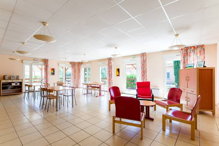 Gîte pour 19 personnes, avec terrasse et jardin, animaux acceptés
