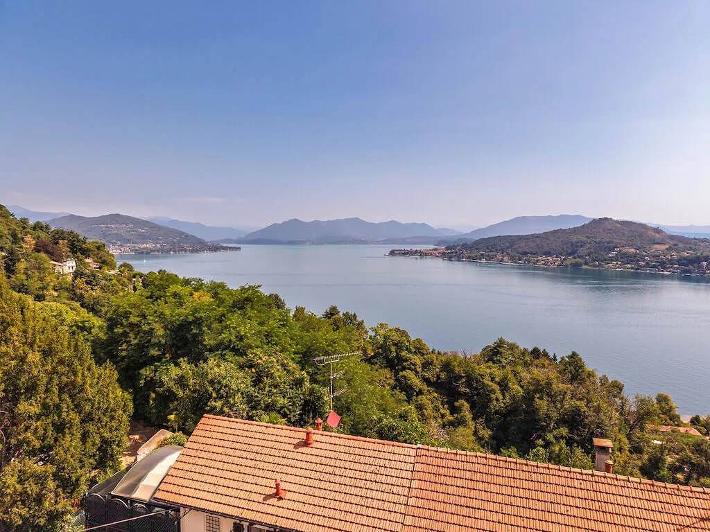 Villa für 14 Personen mit Garten in Arona Gemeinde, Lago Maggiore (Piemont)