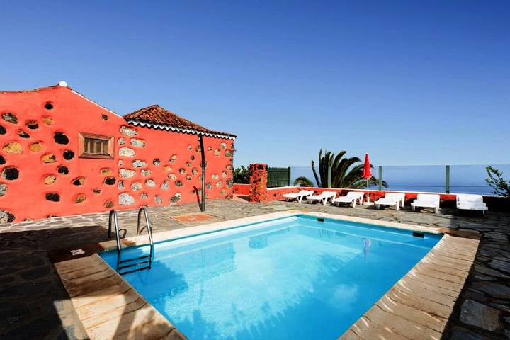 Ferienhaus für 6 Personen, mit Terrasse und Garten sowie Pool und Ausblick in Villa de Mazo