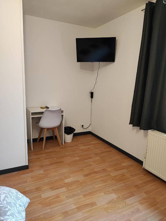 Gîte pour 2 personnes, avec terrasse et vue à Fumay - 3