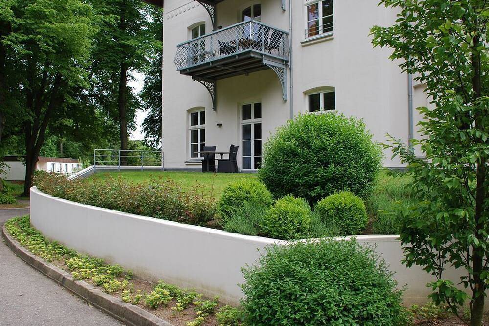 Ganze Wohnung, Gutshaus Hohen Niendorf Fewo 4 mit Sauna und Kamin nahe der Ostsee in Hohen Niendorf, Bastorf