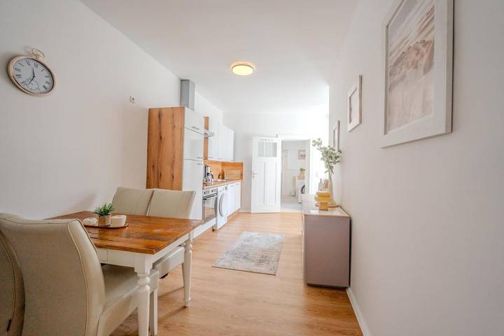 Ganze Wohnung, Two-Bedroom Apartment in Brandenburg an der Havel