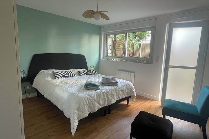 Gîte pour 4 personnes, avec Jardin dans Plage du Chay - 3