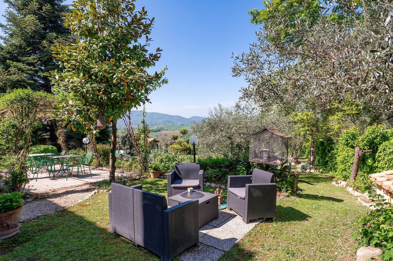 Appartamento intero, Appartamento 'Merlot, 4' con giardino privato e Wi-Fi in Montefalco, Perugia e dintorni