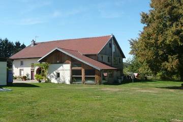 Agriturismo pour 4 personnes, avec jardin et sauna à Champdray
