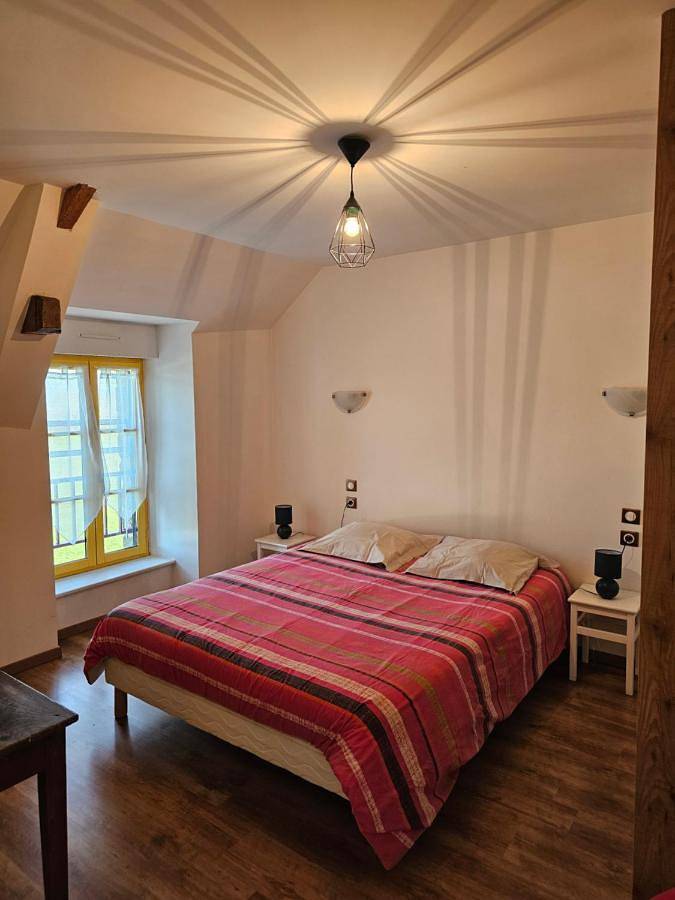 Location de vacances pour 8 personnes, avec terrasse, animaux acceptés à Saint-Georges-de-Gréhaigne - 4