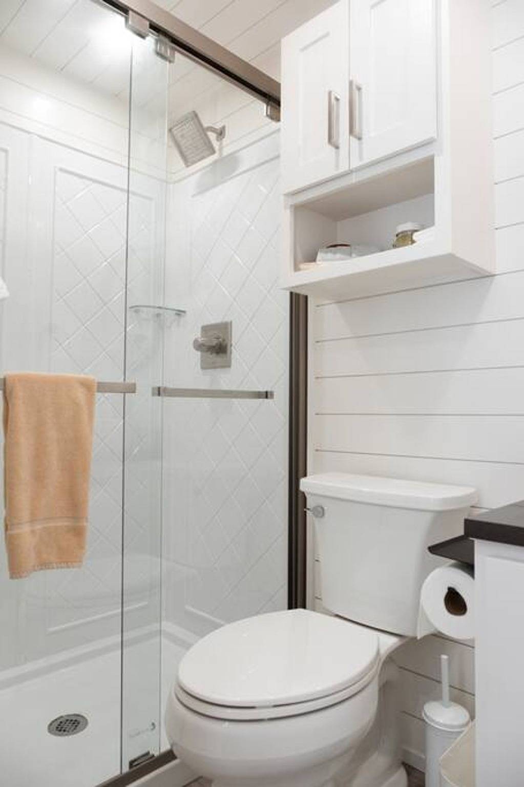 New  Cowgirl Shipping Container Home in Condado de Brewster