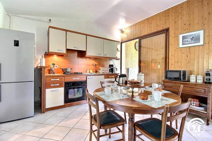 Gîte pour 4 personnes, avec Terrasse et Jardin à Meslan - 2
