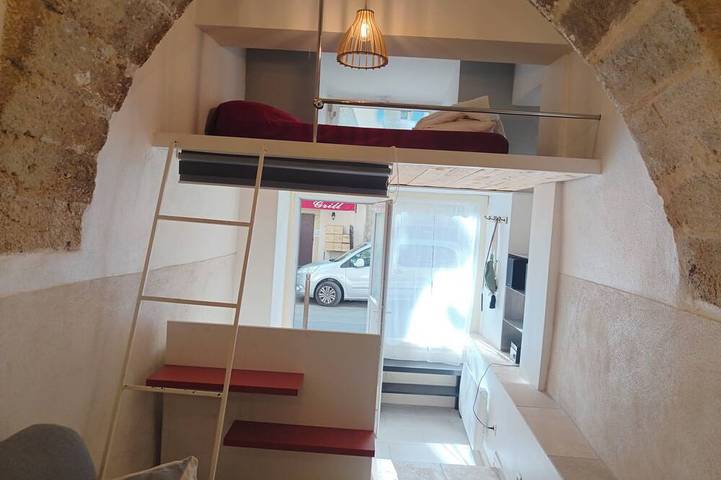 Appartement entier, Studio cosy plein centre Pélissanne in Pélissanne, Région d'Aix-en-Provence
