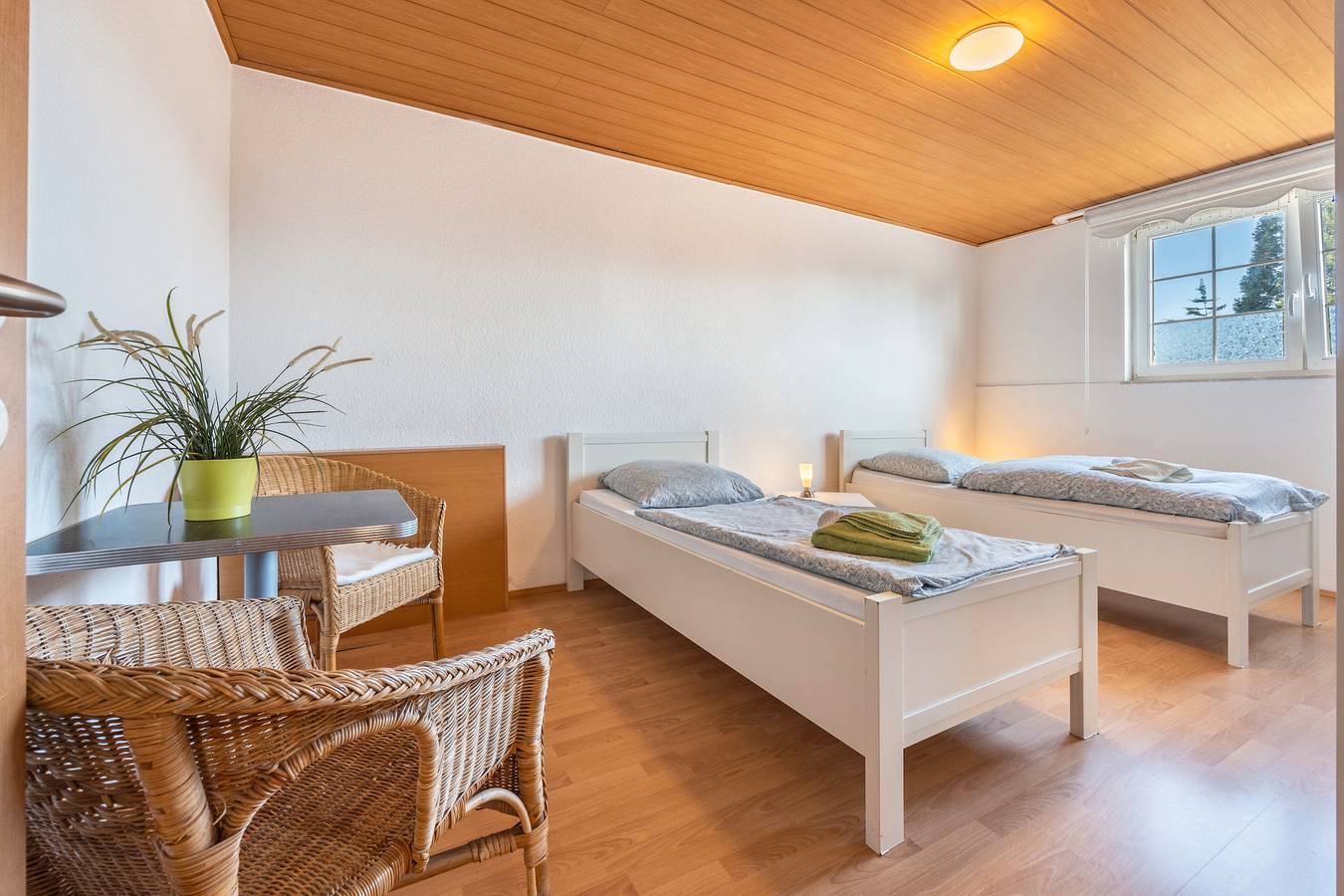 Ganze Wohnung, Apartment '3' - Ferienwohnung Weiss in Isernhagen, Hannover und Umgebung