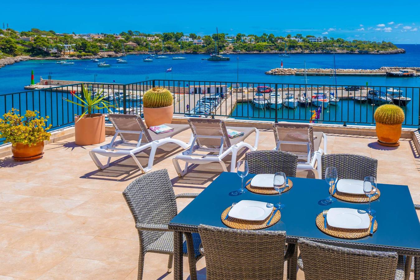 Ganze Ferienwohnung, Es Port (Portopetro) - Gemütliches Apartment mit Meerblick und kostenlosem Wlan in Portopetro, Santanyí