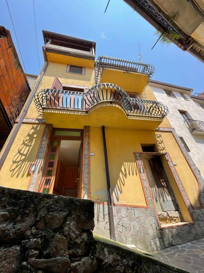 Location de vacances pour 4 personnes, avec jardin et vue, adapté aux familles à Montano Antilia