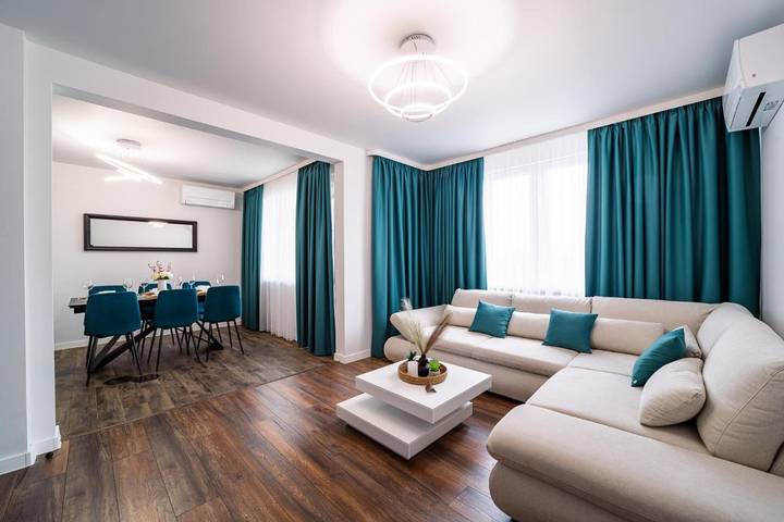 Ferienwohnung für 5 Personen, mit Ausblick und Balkon in Varna
