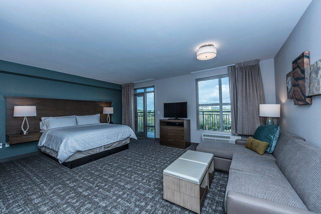 Staybridge Suites Charleston - Mount Pleasant in Mount Pleasant, Charleston County