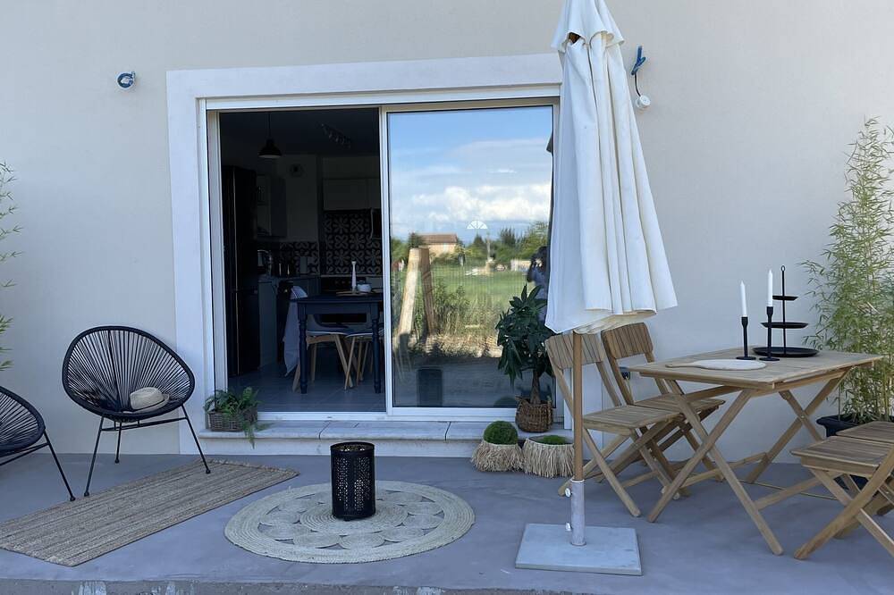 Pretty house with garden - Le Clos Du Moulin 1 in Entraigues-sur-la-Sorgue, Vaucluse