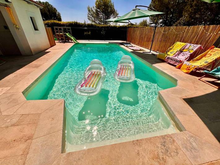 Villa pour 6 personnes, avec Terrasse et Jardin ainsi que Piscine et Vue à Pertuis