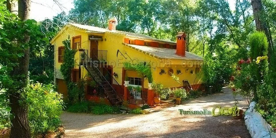Casa de vacaciones para 12 personas, con vistas además de piscina y jardín - 1