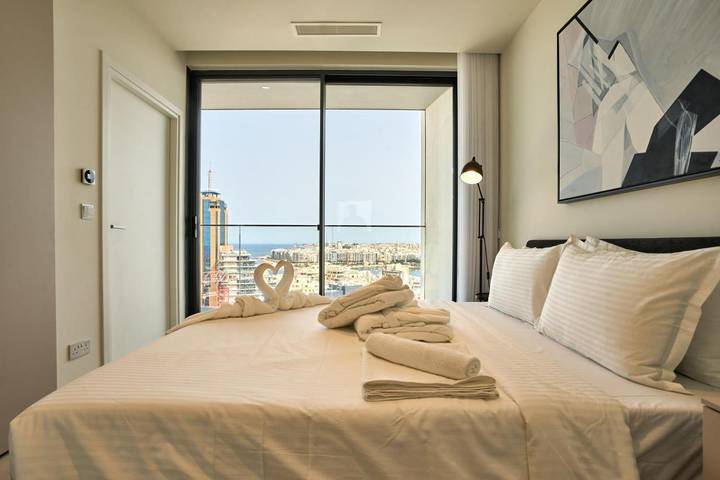 Appartement de vacances pour 2 personnes, avec balcon ainsi que vue et piscine