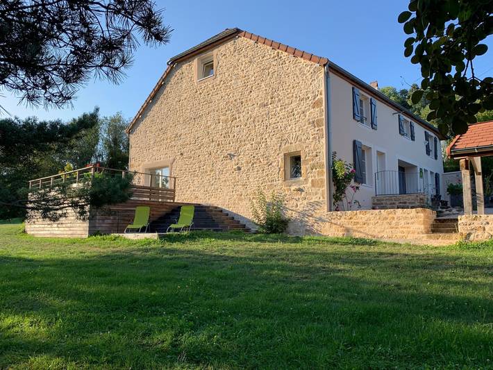 Gîte pour 8 personnes, avec Terrasse et Jardin