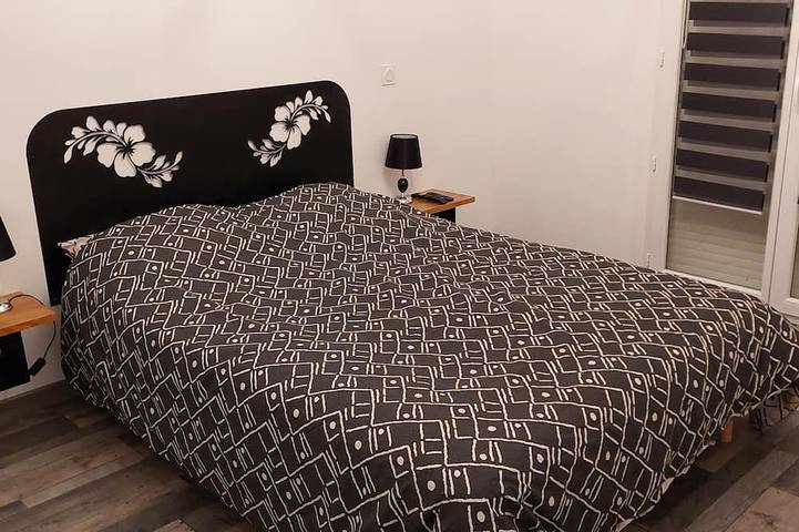 Location de vacances pour 6 personnes, avec jardin à Puycelsi - 3