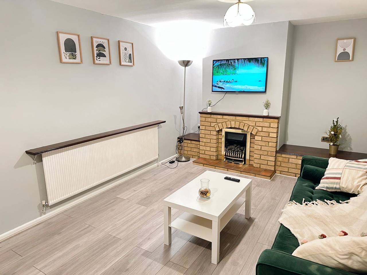 Luton Airport Accomodation in Luton, Chiltern Hills