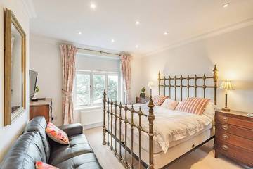 Cottage for 12 People in St Margaret's at Cliffe, Kent, Photo 3