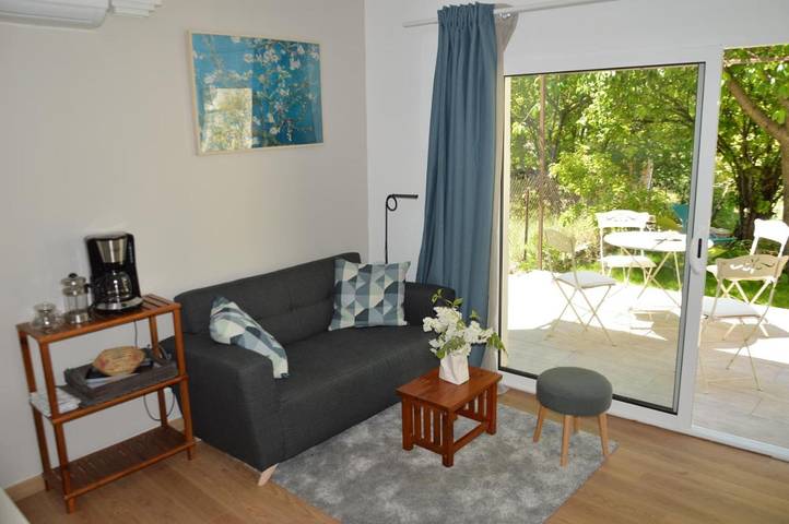 Location de vacances pour 2 personnes, avec piscine et jardin à Goult - 4