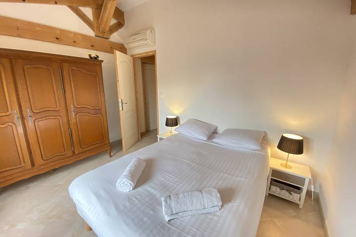 Location de vacances pour 8 personnes, avec jardin et terrasse à Tourrettes-sur-Loup - 3