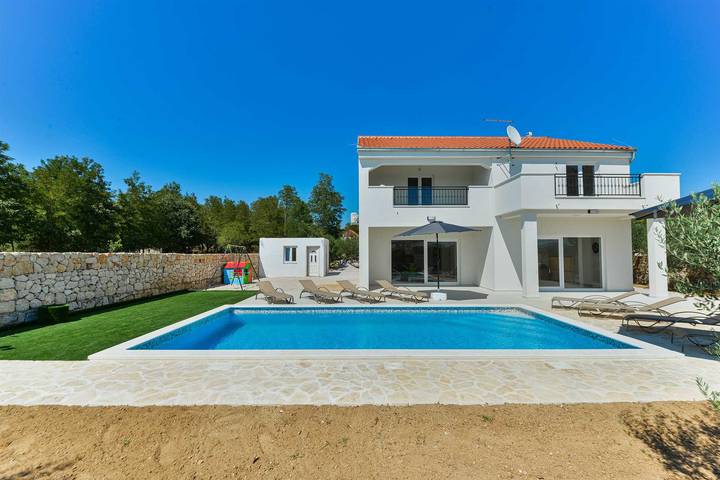 Villa för 10 Personer, med trädgård, med husdjur i Zadar