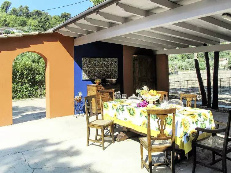Haus 4 Personen in Cipressa, Riviera di Ponente