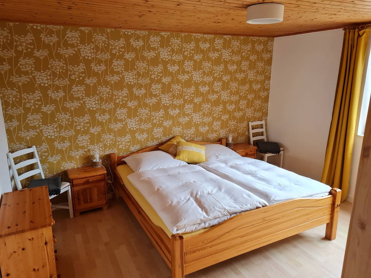 Ganze Wohnung, "Fewo Jana“ im Obergeschoss mit kleinem Balkon, Gemeinschaftsgarten und W-Lan Zugang in Nordfriesische Inseln (Schleswig-Holstein), Pellworm