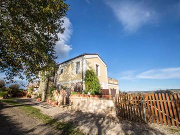 Villa for 6 People in Collecorvino, Pescara Province, Photo 4