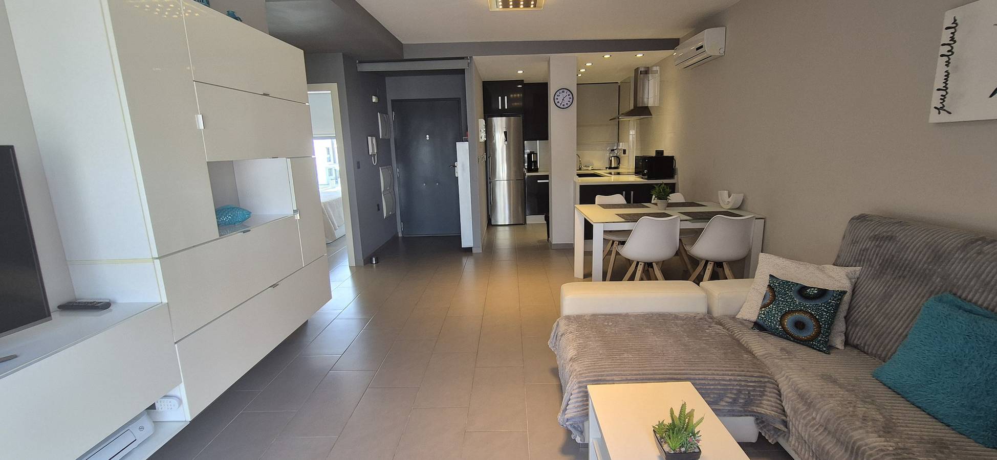Apartamento entero, F2072 in La Zenia, Orihuela
