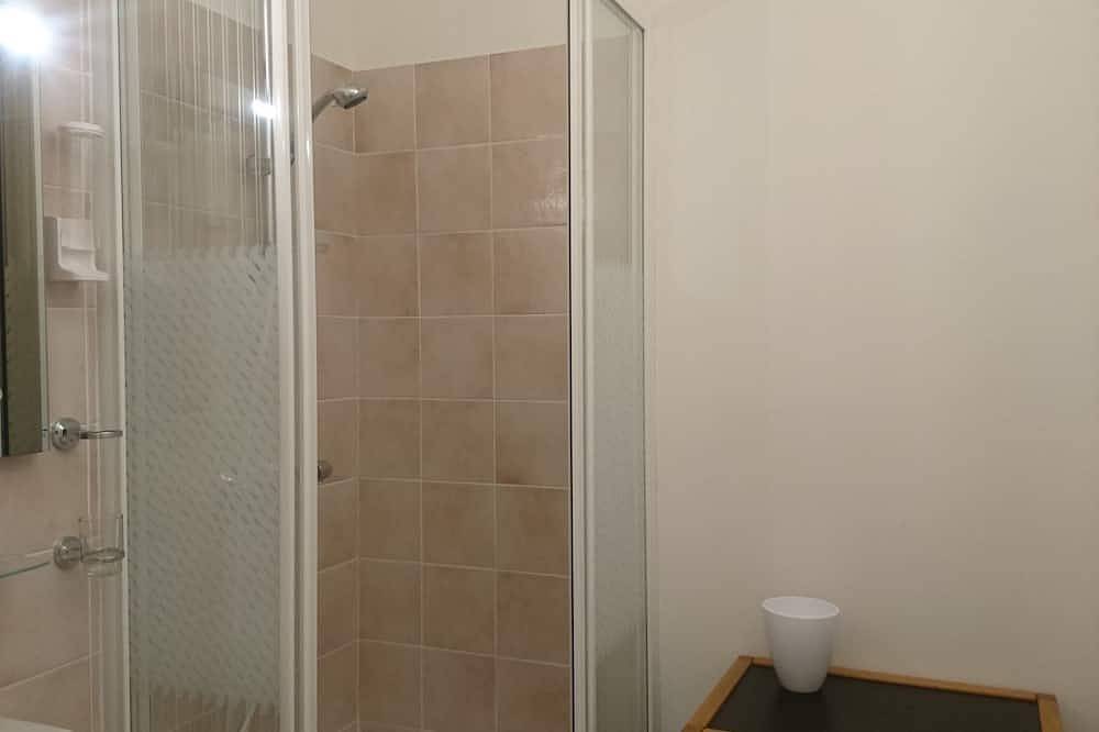 Entire apartment, Apartment rental for 4 people in Ouistreham (100m from the sea) in Ouistreham, Caen region