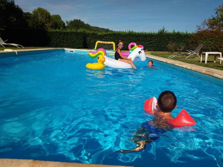 Location de vacances pour 5 personnes, avec piscine et jardin à Vire-sur-Lot - 4