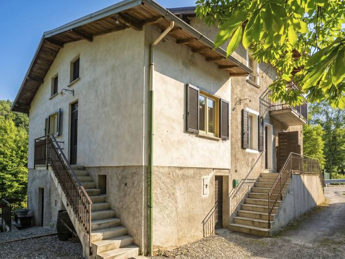 Ferienwohnung für 6 Personen, mit Balkon und Terrasse sowie Garten und Seeblick am Comer See