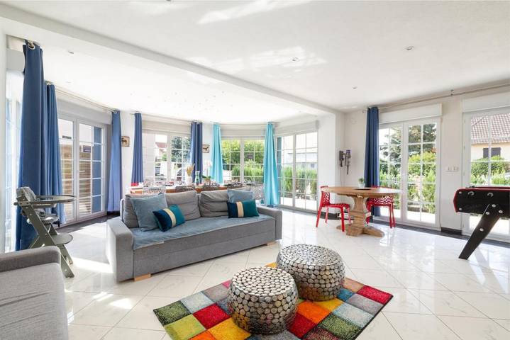 Location de vacances pour 15 personnes, avec sauna ainsi que vue et jardin, animaux acceptés à Ittenheim - 4