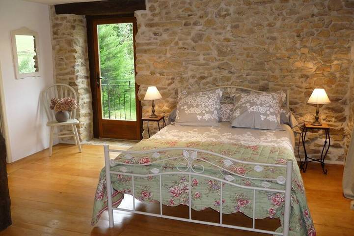 Gîte pour 4 personnes, avec jardin et balcon à Anglars-Saint-Félix - 2