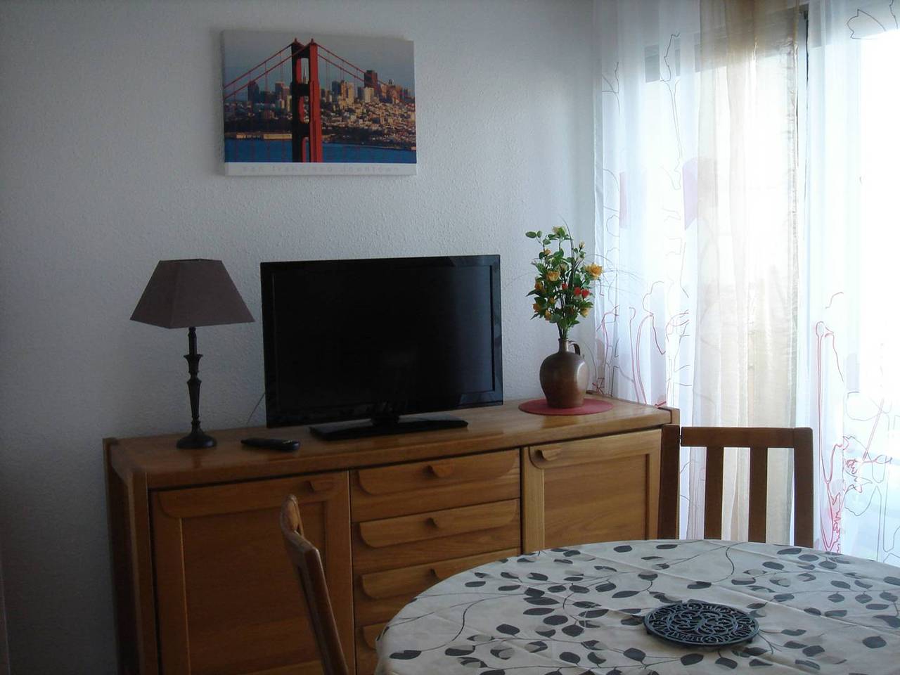 Entire studio, Appartement Studio 4 couchages Balaruc Les Bains in Balaruc-les-Bains, Côte d'Améthyste