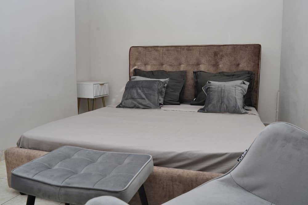 Apartment next to the sea is a beachfront property located in Alimos / Athens in Atene, Costa meridionale della regione di Attica