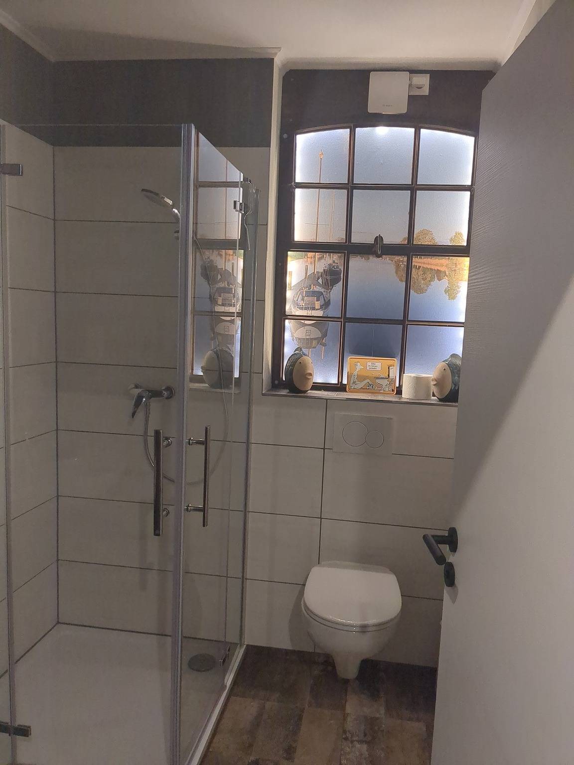 Entire studio, Lovely Room with Private Bath and Wi-Fi in Heiligenstedten in Heiligenstedten, Kreis Steinburg