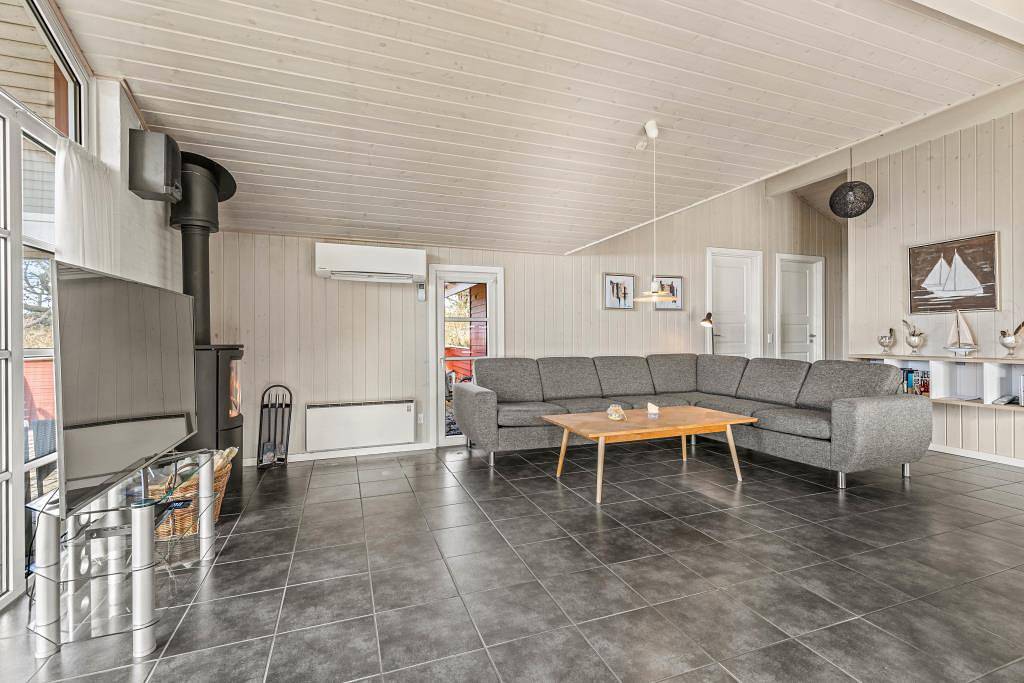 Schönes 4-Sterne-Haus für 8 Personen und  in Henne, Varde