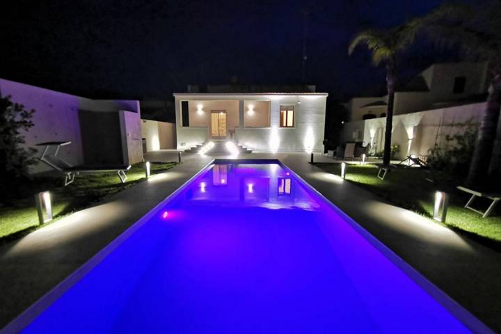 Location de vacances pour 9 personnes, avec balcon/terrasse et piscine, adapté aux familles à Mazara del Vallo - 2