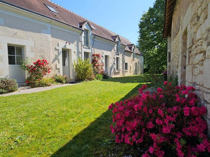 Location de vacances pour 14 personnes, avec jardin, animaux acceptés à Villentrois