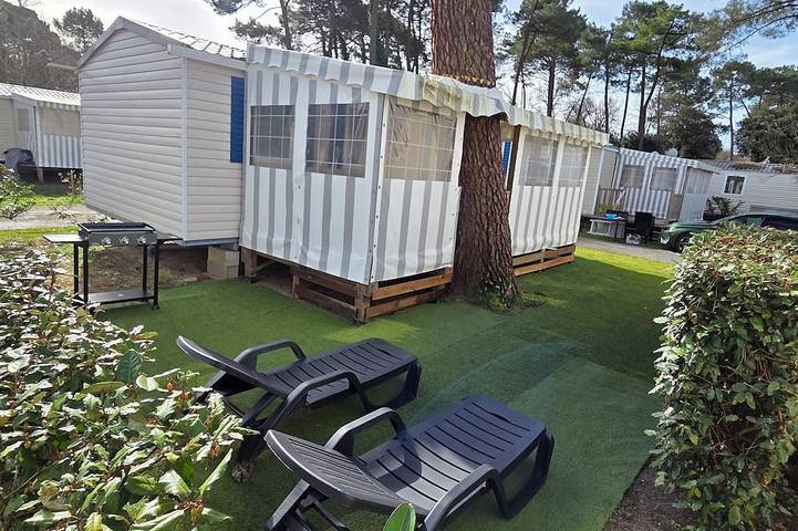 Camping pour 8 personnes à La Tremblade