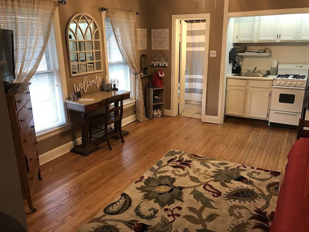 Douglas Ave Flat in Ames (IA), Story County