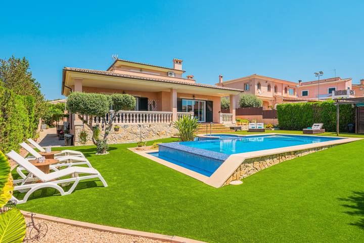Villa für 8 Personen, mit Whirlpool und Garten - 1