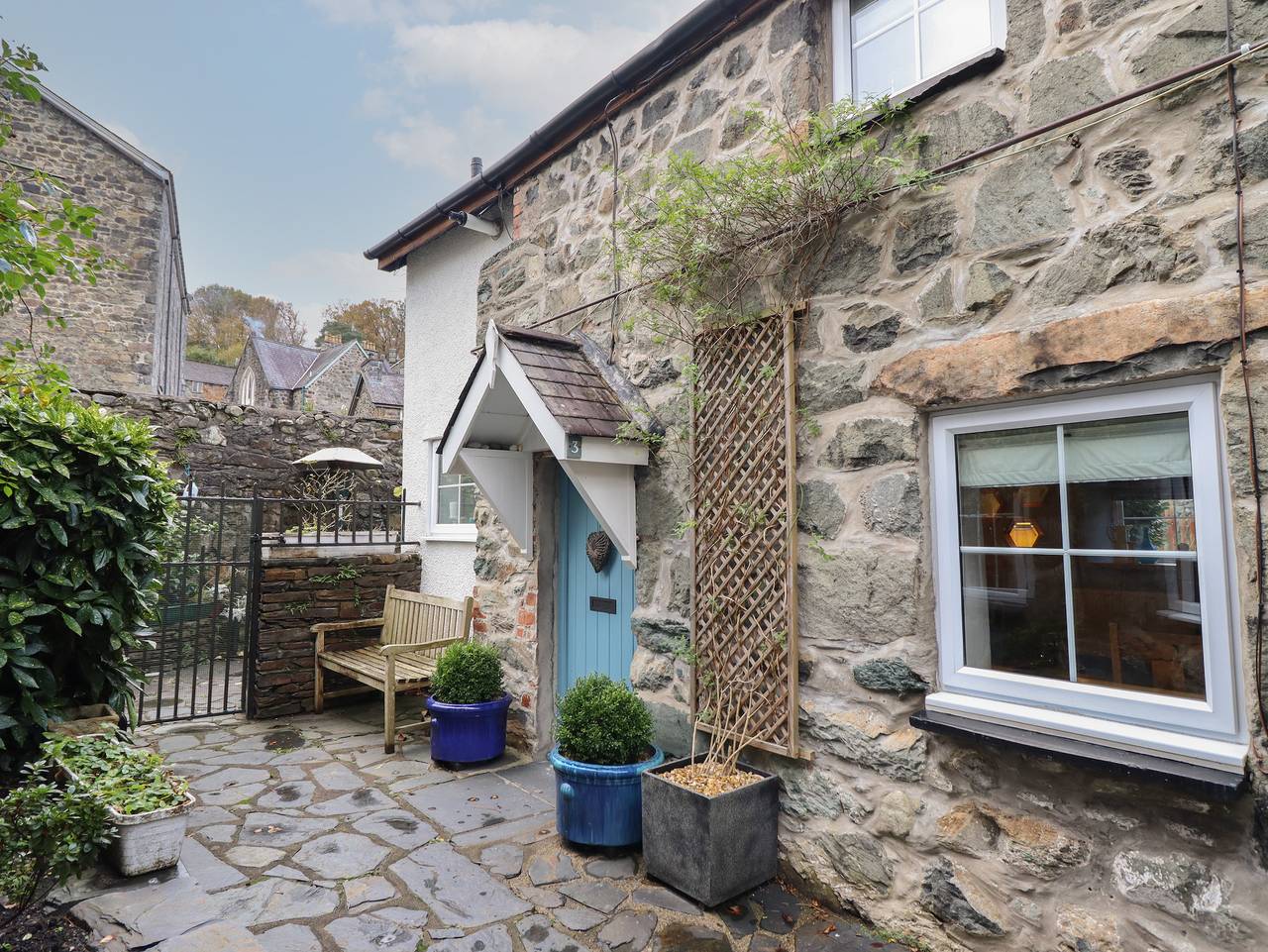 Log Cabin for 2 People in Dolgellau, Gwynedd